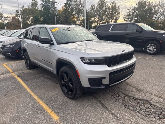 2023 Jeep Grand Cherokee L Altitude X 4x4