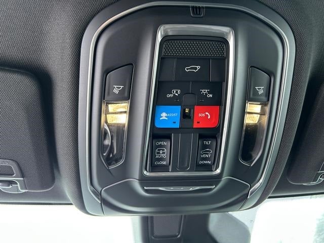 2025 Jeep Grand Cherokee GRAND CHEROKEE L ALTITUDE X 4X4