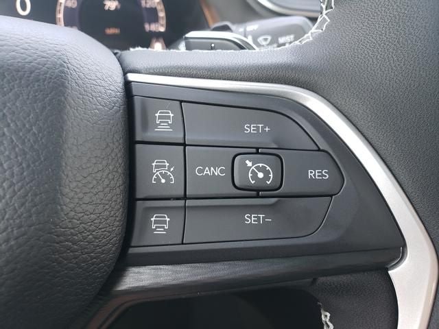 2026 Jeep Grand Cherokee GRAND CHEROKEE L LAREDO X 4X4
