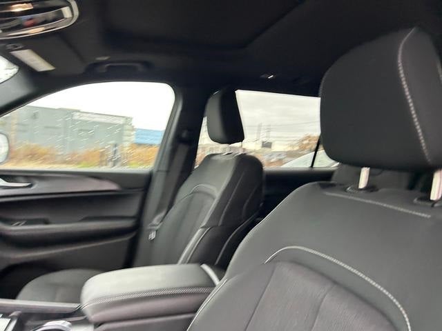 2025 Jeep Grand Cherokee GRAND CHEROKEE L LAREDO X 4X4