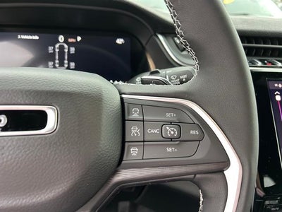 2025 Jeep Grand Cherokee GRAND CHEROKEE L LAREDO X 4X4