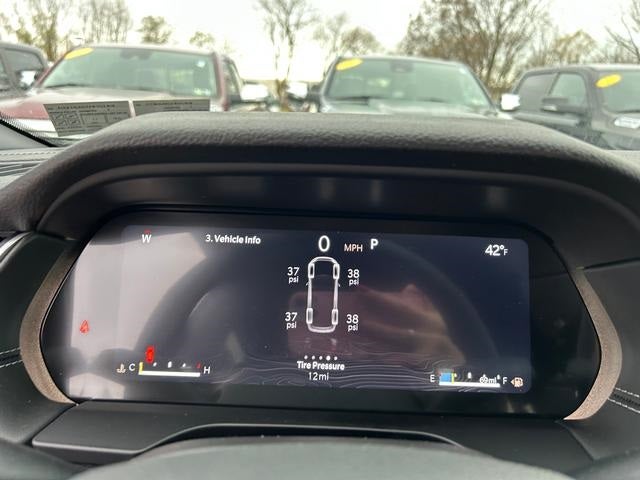 2025 Jeep Grand Cherokee GRAND CHEROKEE L LAREDO X 4X4