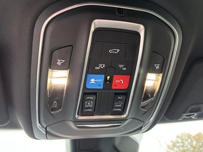 2025 Jeep Grand Cherokee GRAND CHEROKEE L LAREDO X 4X4