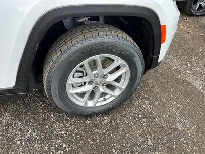 2025 Jeep Grand Cherokee GRAND CHEROKEE L LAREDO X 4X4
