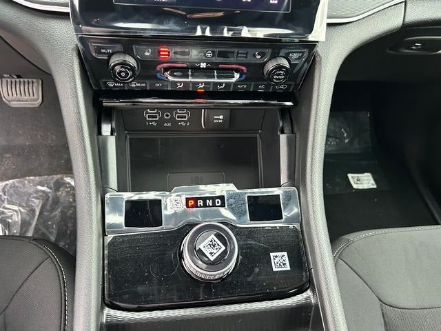 2025 Jeep Grand Cherokee GRAND CHEROKEE L LAREDO X 4X4