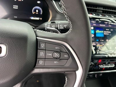 2025 Jeep Grand Cherokee GRAND CHEROKEE L LAREDO X 4X4