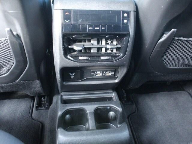 2021 Jeep Grand Cherokee L Laredo 4x4