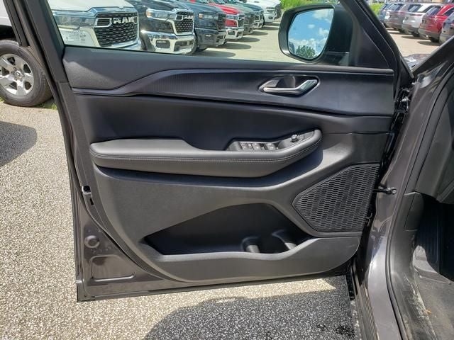 2026 Jeep Grand Cherokee GRAND CHEROKEE L LAREDO X 4X4