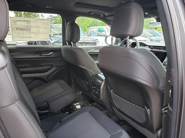 2026 Jeep Grand Cherokee GRAND CHEROKEE L LAREDO X 4X4