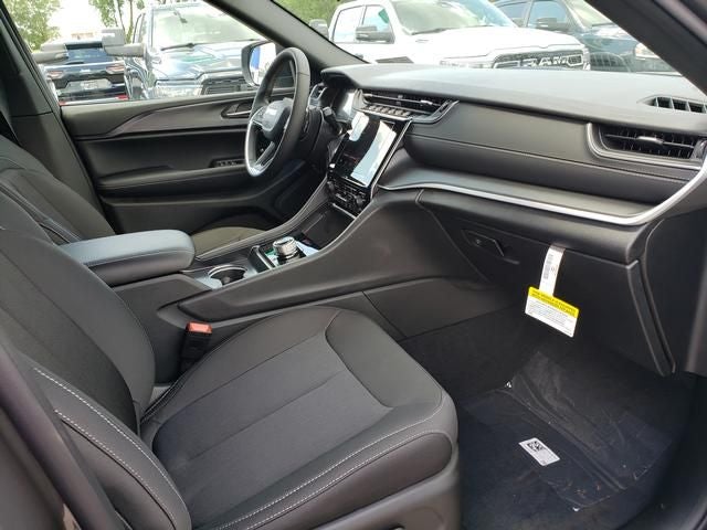 2026 Jeep Grand Cherokee GRAND CHEROKEE L LAREDO X 4X4