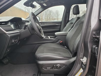 2026 Jeep Grand Cherokee GRAND CHEROKEE L LAREDO ALTITUDE 4X4