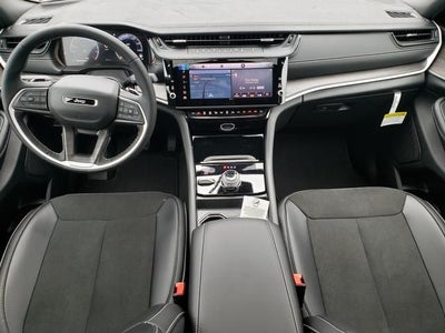 2026 Jeep Grand Cherokee GRAND CHEROKEE L LAREDO ALTITUDE 4X4