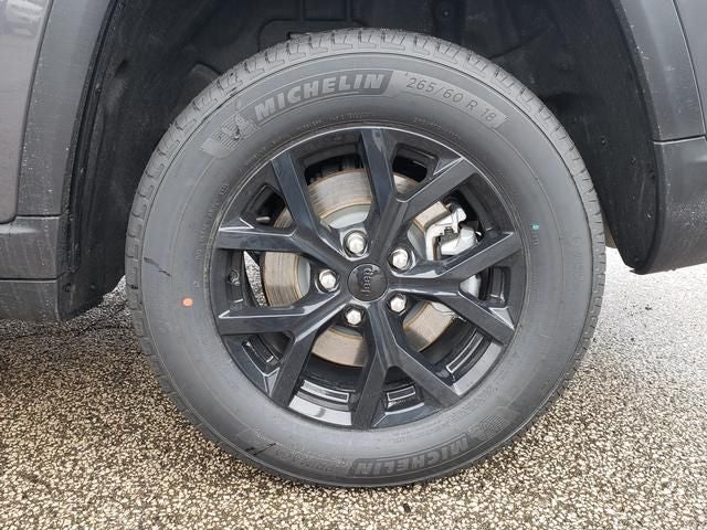 2026 Jeep Grand Cherokee GRAND CHEROKEE L LAREDO ALTITUDE 4X4