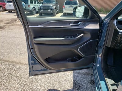 2026 Jeep Grand Cherokee GRAND CHEROKEE L LIMITED RESERVE 4X4