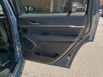 2026 Jeep Grand Cherokee GRAND CHEROKEE L LIMITED RESERVE 4X4