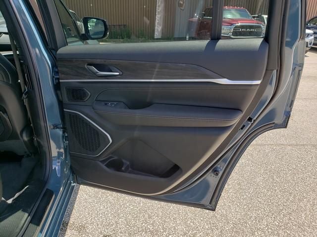 2026 Jeep Grand Cherokee GRAND CHEROKEE L LIMITED RESERVE 4X4