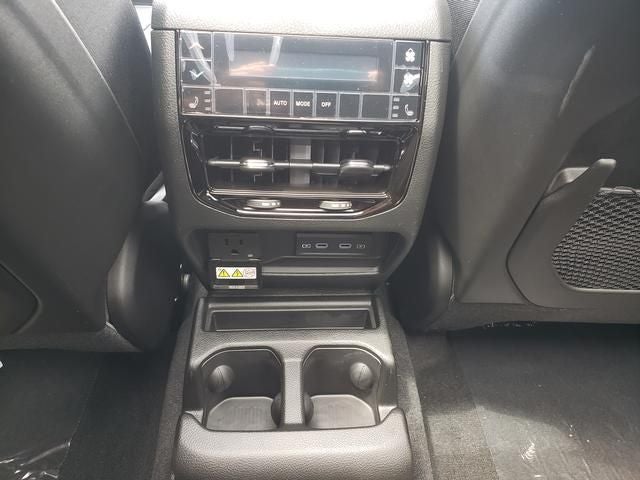 2026 Jeep Grand Cherokee GRAND CHEROKEE L LIMITED RESERVE 4X4