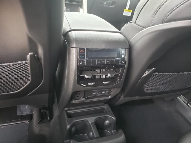 2026 Jeep Grand Cherokee GRAND CHEROKEE L LIMITED RESERVE 4X4
