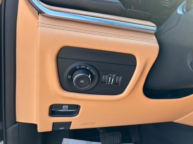 2023 Jeep Grand Cherokee L Summit Reserve 4x4