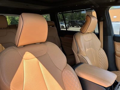 2023 Jeep Grand Cherokee L Summit Reserve 4x4