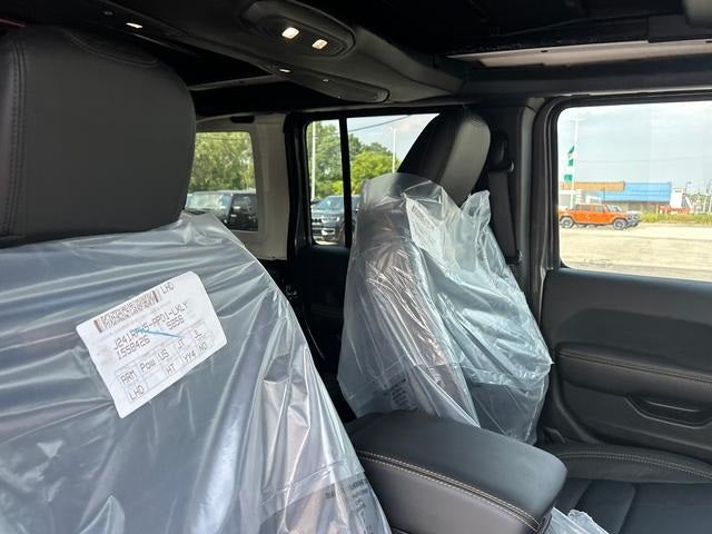 2025 Jeep Wrangler WRANGLER 4-DOOR RUBICON 392