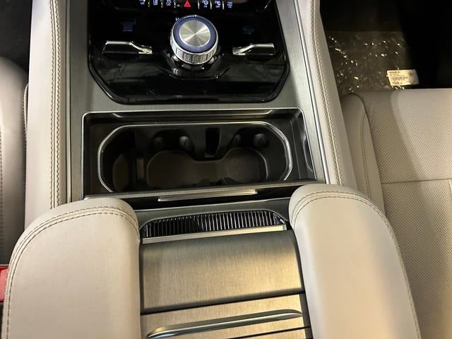 2025 Jeep Wagoneer WAGONEER L SERIES II 4X4