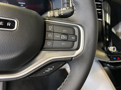 2025 Jeep Wagoneer WAGONEER L SERIES II 4X4