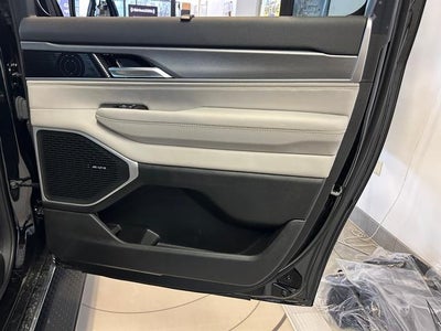 2025 Jeep Wagoneer WAGONEER L SERIES II 4X4