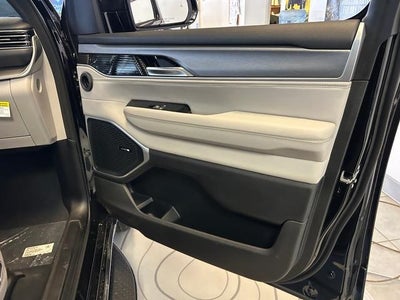 2025 Jeep Wagoneer WAGONEER L SERIES II 4X4