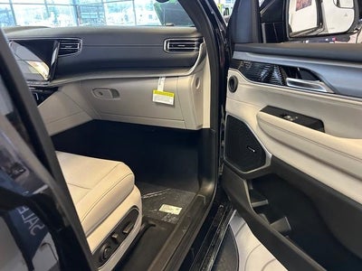 2025 Jeep Wagoneer WAGONEER L SERIES II 4X4