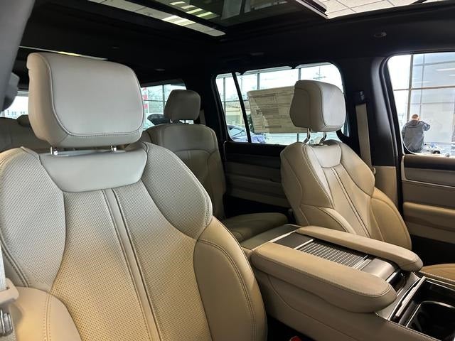 2025 Jeep Wagoneer WAGONEER L SERIES II 4X4