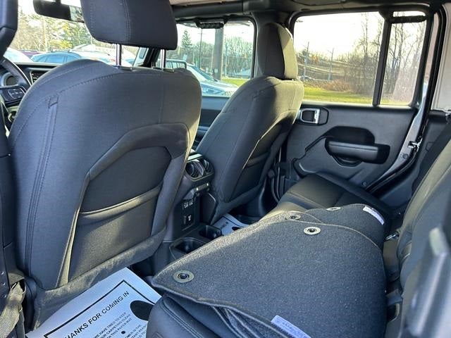 2021 Jeep Gladiator Willys 4x4