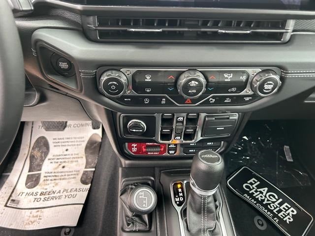 2025 Jeep Gladiator GLADIATOR RUBICON 4X4