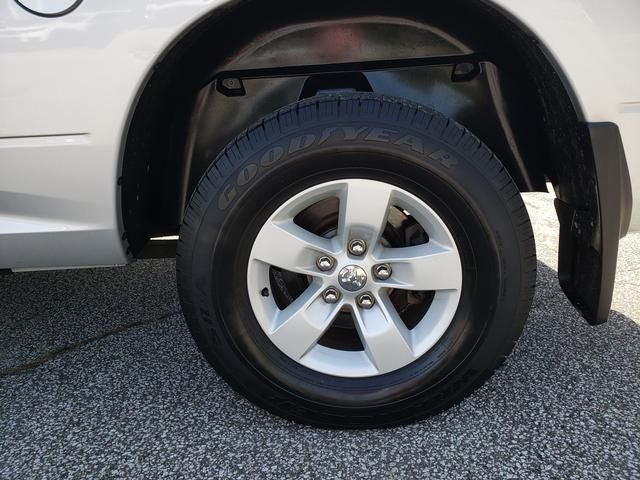 2018 RAM 1500 Express Quad Cab 4x4 6'4' Box