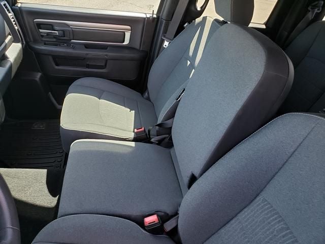 2022 RAM 1500 Classic Warlock Quad Cab 4x4 6'4' Box