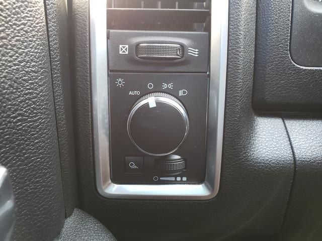2022 RAM 1500 Classic Warlock Quad Cab 4x4 6'4' Box