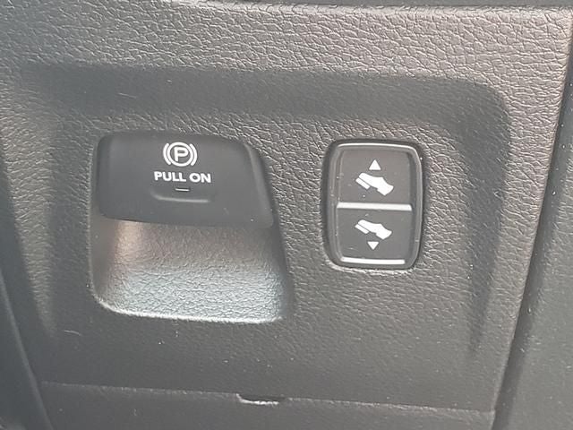 2021 RAM 1500 Big Horn Quad Cab 4x4 6'4' Box
