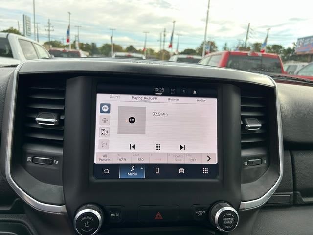 2022 RAM 1500 Big Horn Crew Cab 4x4 5'7' Box