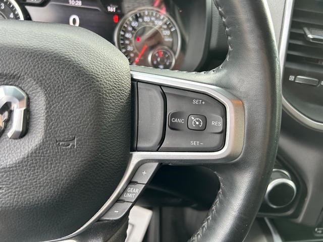 2022 RAM 1500 Big Horn Crew Cab 4x4 5'7' Box