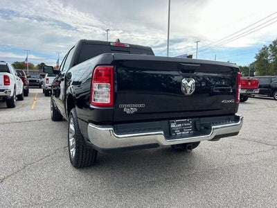 2022 RAM 1500 Big Horn Crew Cab 4x4 5'7' Box
