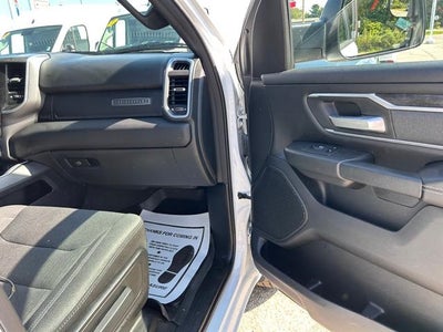 2023 RAM 1500 Big Horn Crew Cab 4x4 5'7' Box