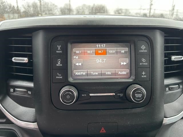 2022 RAM 1500 Big Horn Crew Cab 4x4 5'7' Box