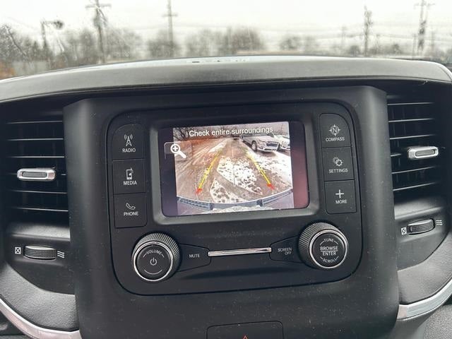 2022 RAM 1500 Big Horn Crew Cab 4x4 5'7' Box