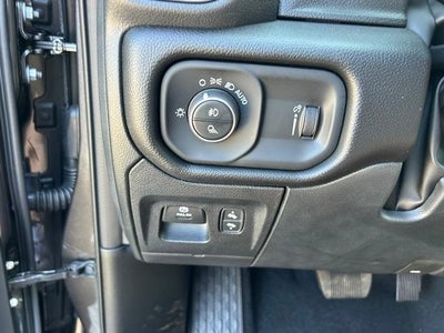 2025 RAM Ram 1500 RAM 1500 BIG HORN CREW CAB 4X4 5'7' BOX