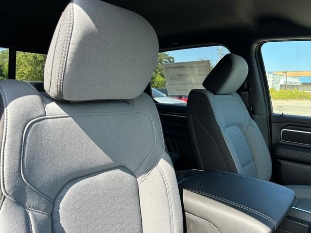 2025 RAM Ram 1500 RAM 1500 BIG HORN CREW CAB 4X4 5'7' BOX