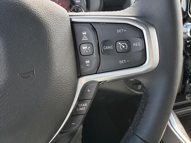 2025 RAM 1500 Big Horn Crew Cab 4x4 5'7' Box