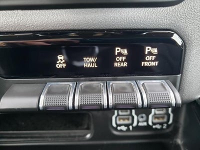2023 RAM 1500 Big Horn Crew Cab 4x4 5'7' Box