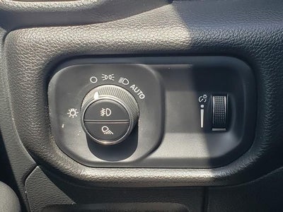 2023 RAM 1500 Big Horn Crew Cab 4x4 5'7' Box