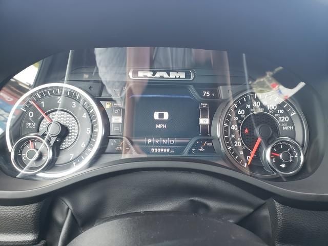 2023 RAM 1500 Big Horn Crew Cab 4x4 5'7' Box