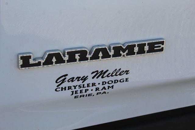2020 RAM 1500 Laramie Crew Cab 4x4 5'7' Box